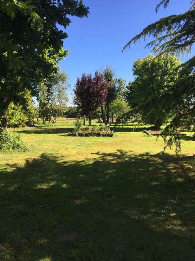 2 Chez Tabuteau Bed & Breakfast Plaisance  Bagian luar foto